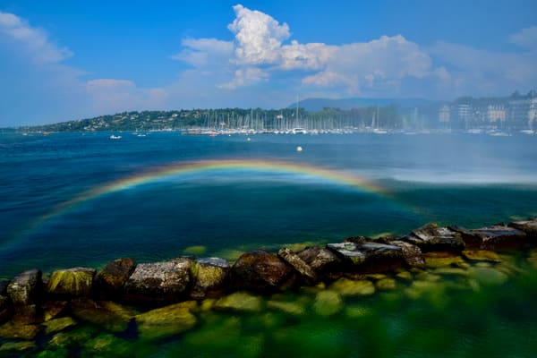 Eaux-Vives lakefront