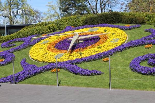 Horloge Fleurie & Jardin Anglais