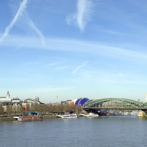 Altstadt & Rheinpanorama (Old Town & Rhine waterfront)